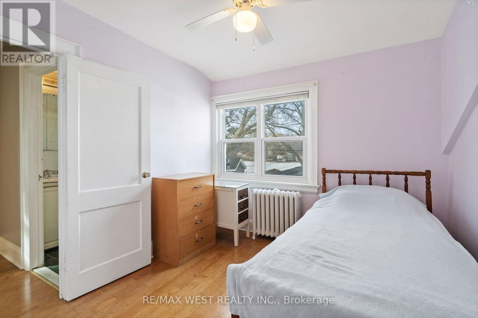 102 EILEEN AVENUE Image 20