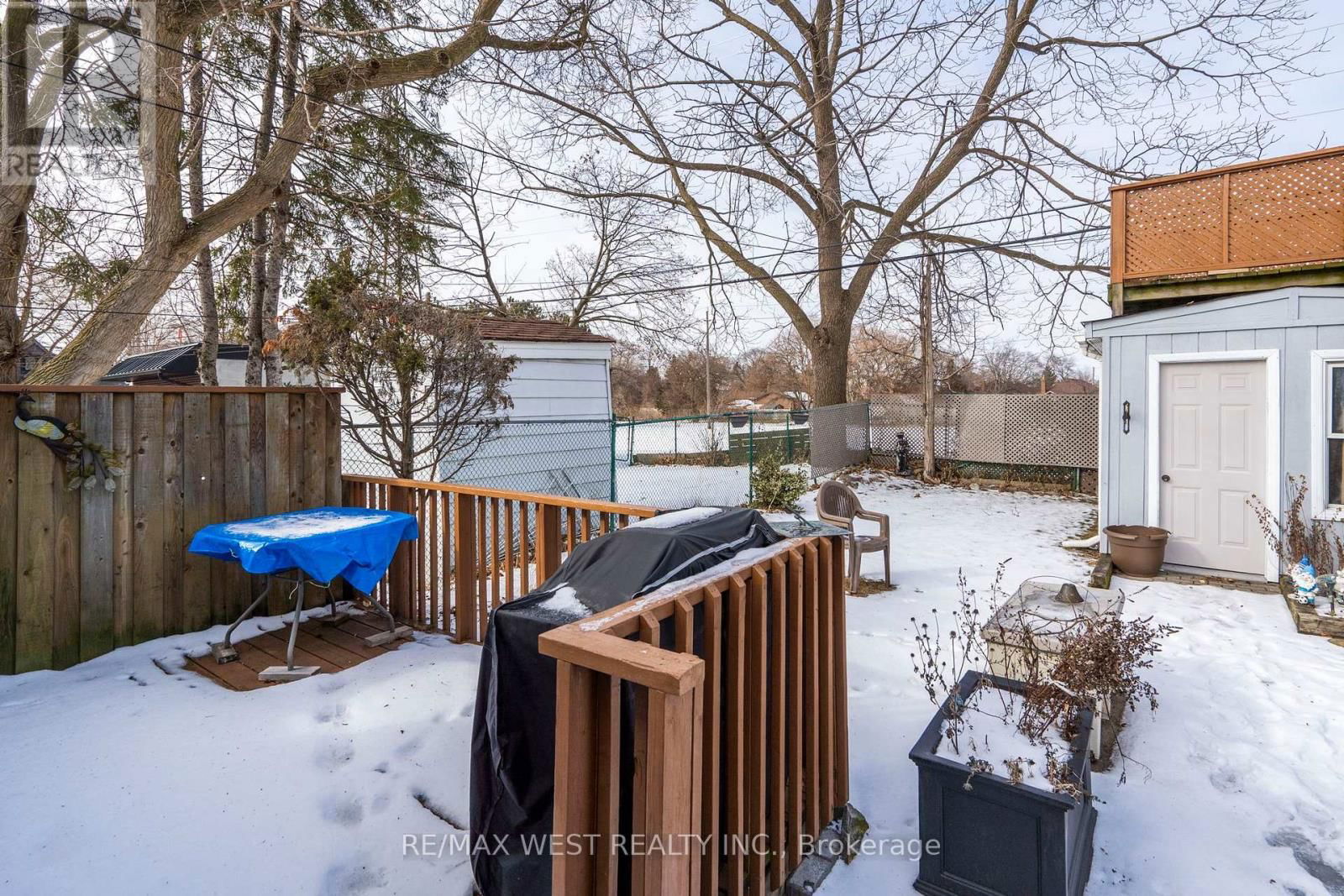 102 EILEEN AVENUE Image 25