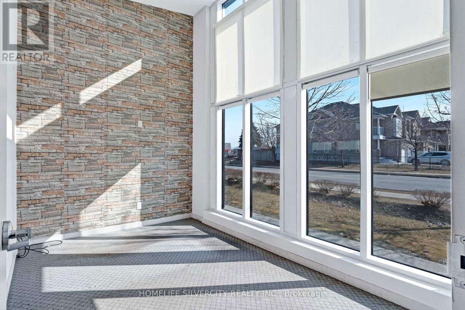 112 - 2 DEWSIDE DRIVE Image 8
