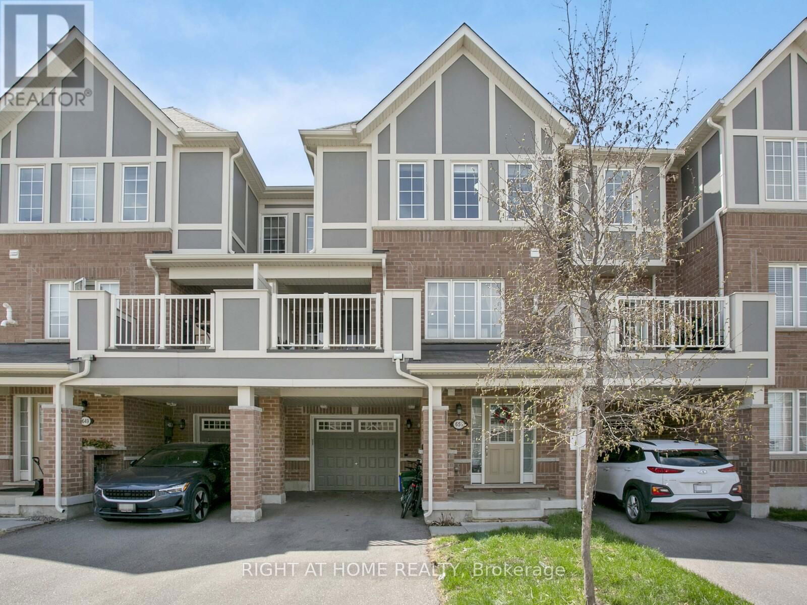 651 LAKING TERRACE Image 1