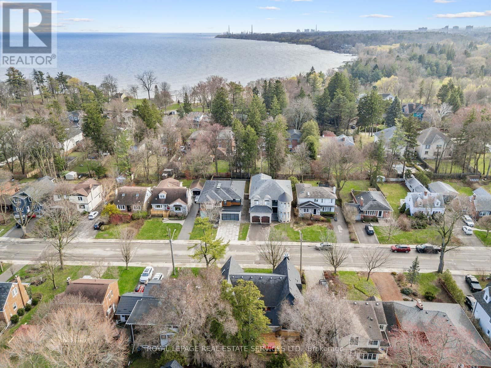 29 MAPLE AVENUE SOUTH Image 50
