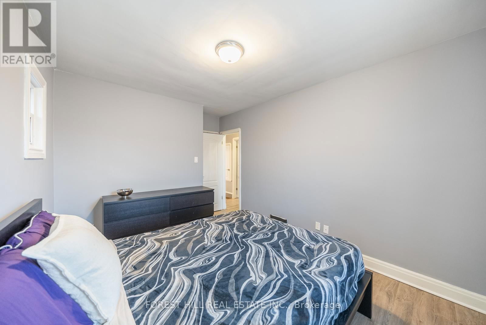 542 GLEN PARK AVENUE Image 14