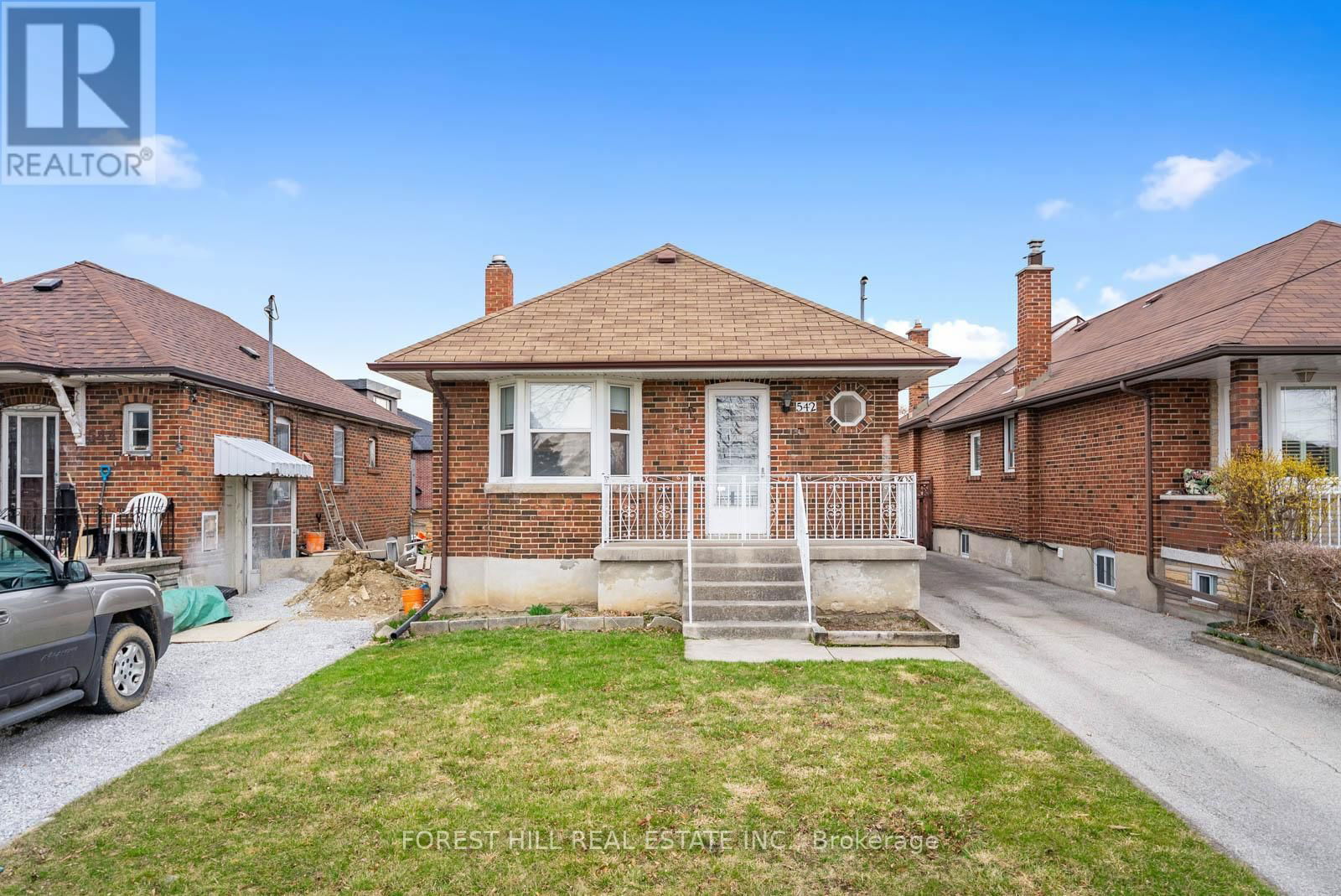 542 GLEN PARK AVENUE Image 2