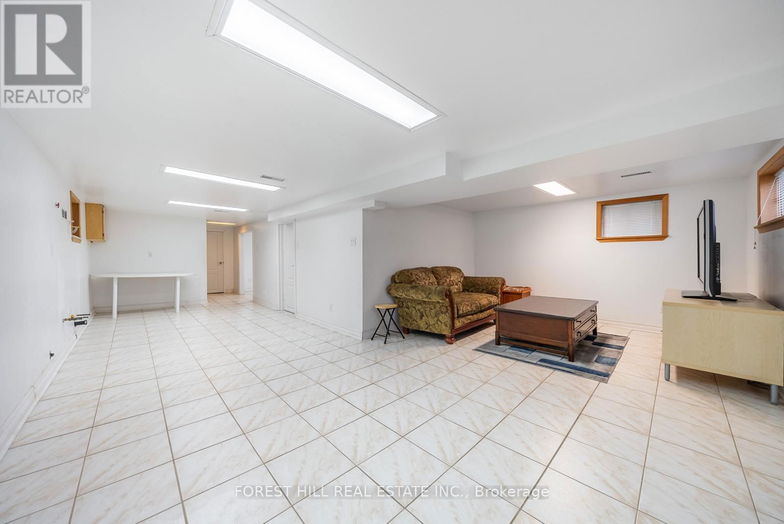 542 GLEN PARK AVENUE Image 23