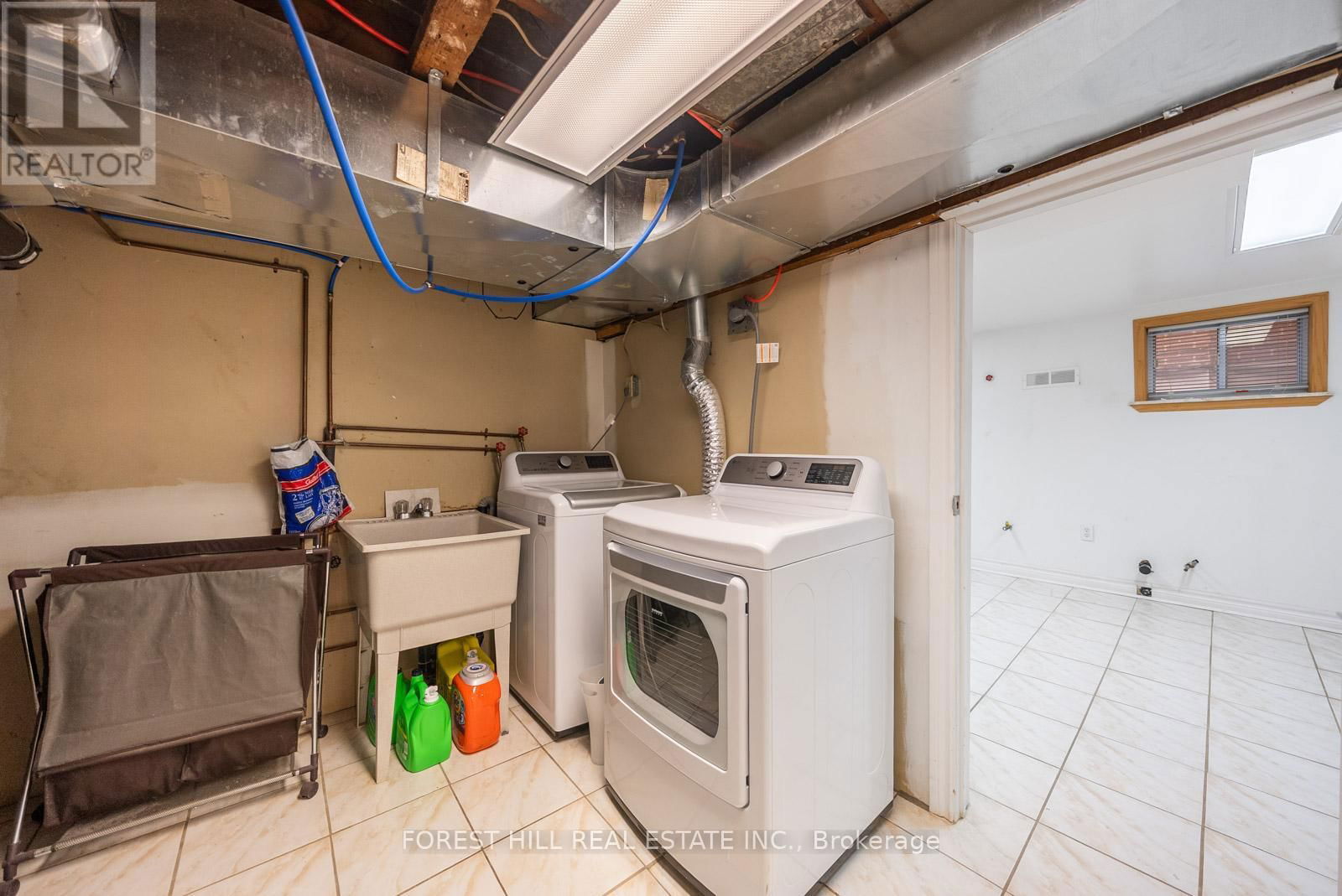 542 GLEN PARK AVENUE Image 27
