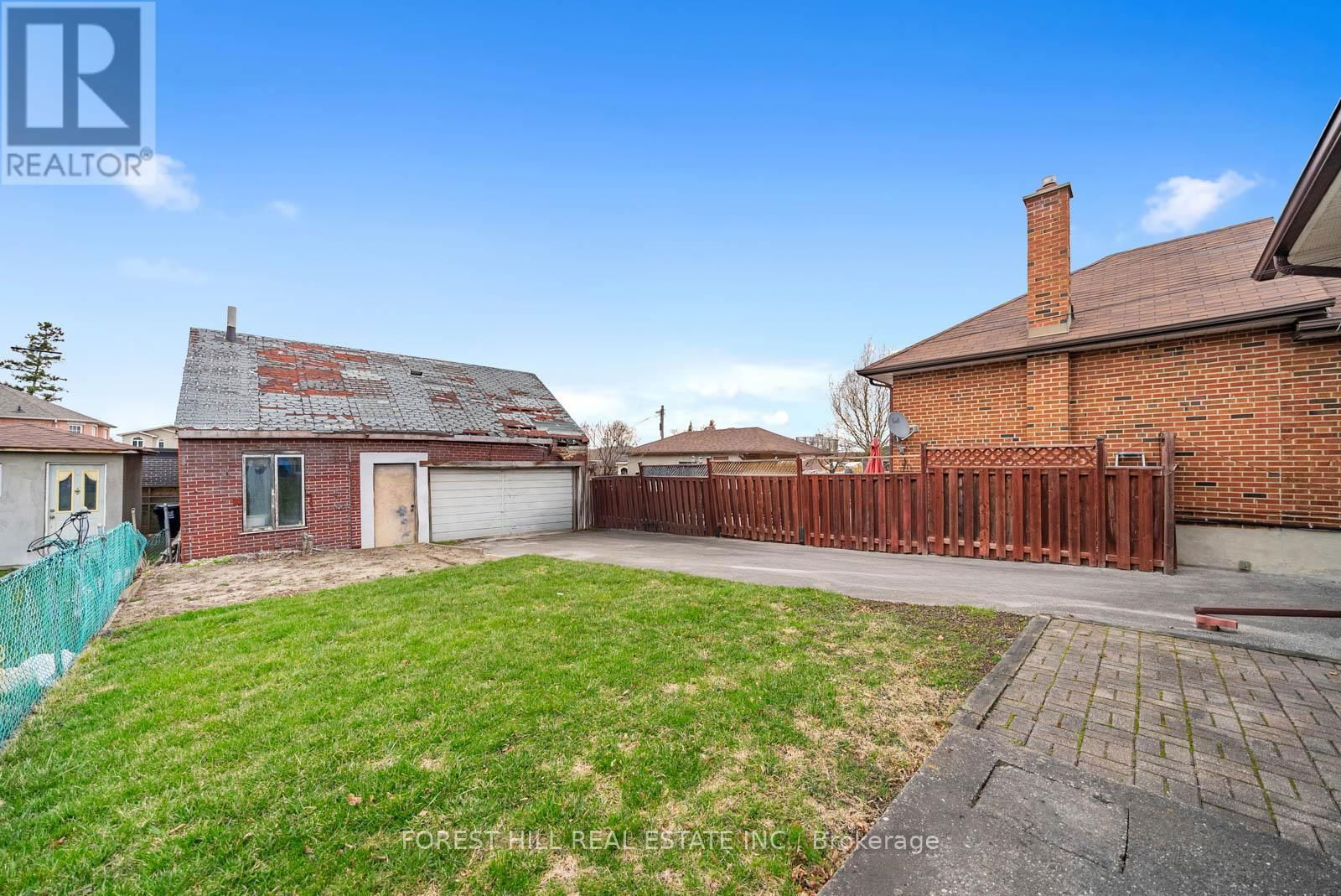 542 GLEN PARK AVENUE Image 32