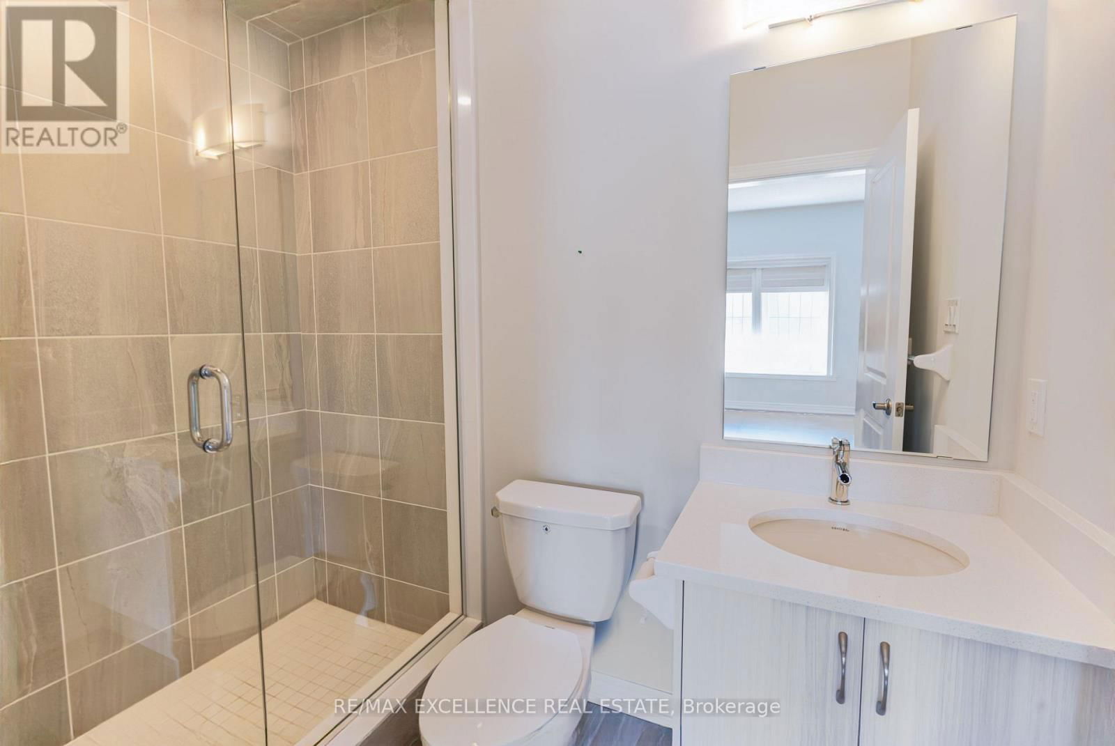 28 BLUESTONE CRESCENT Image 11
