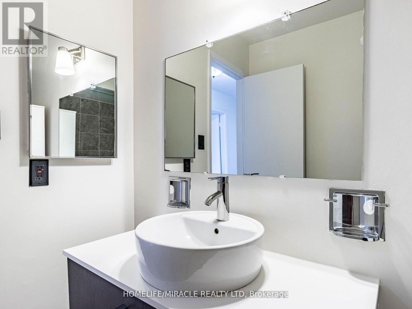 2868 WINDJAMMER ROAD Image 30