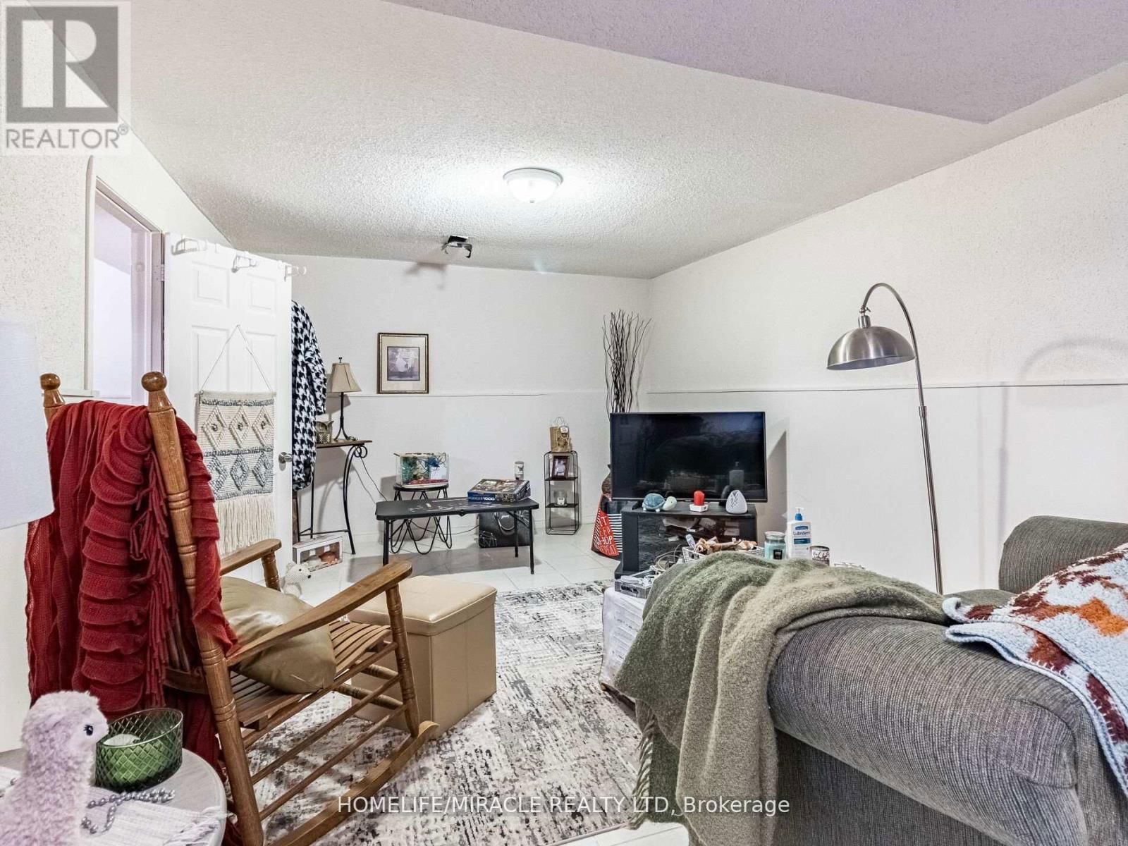 2868 WINDJAMMER ROAD Image 42