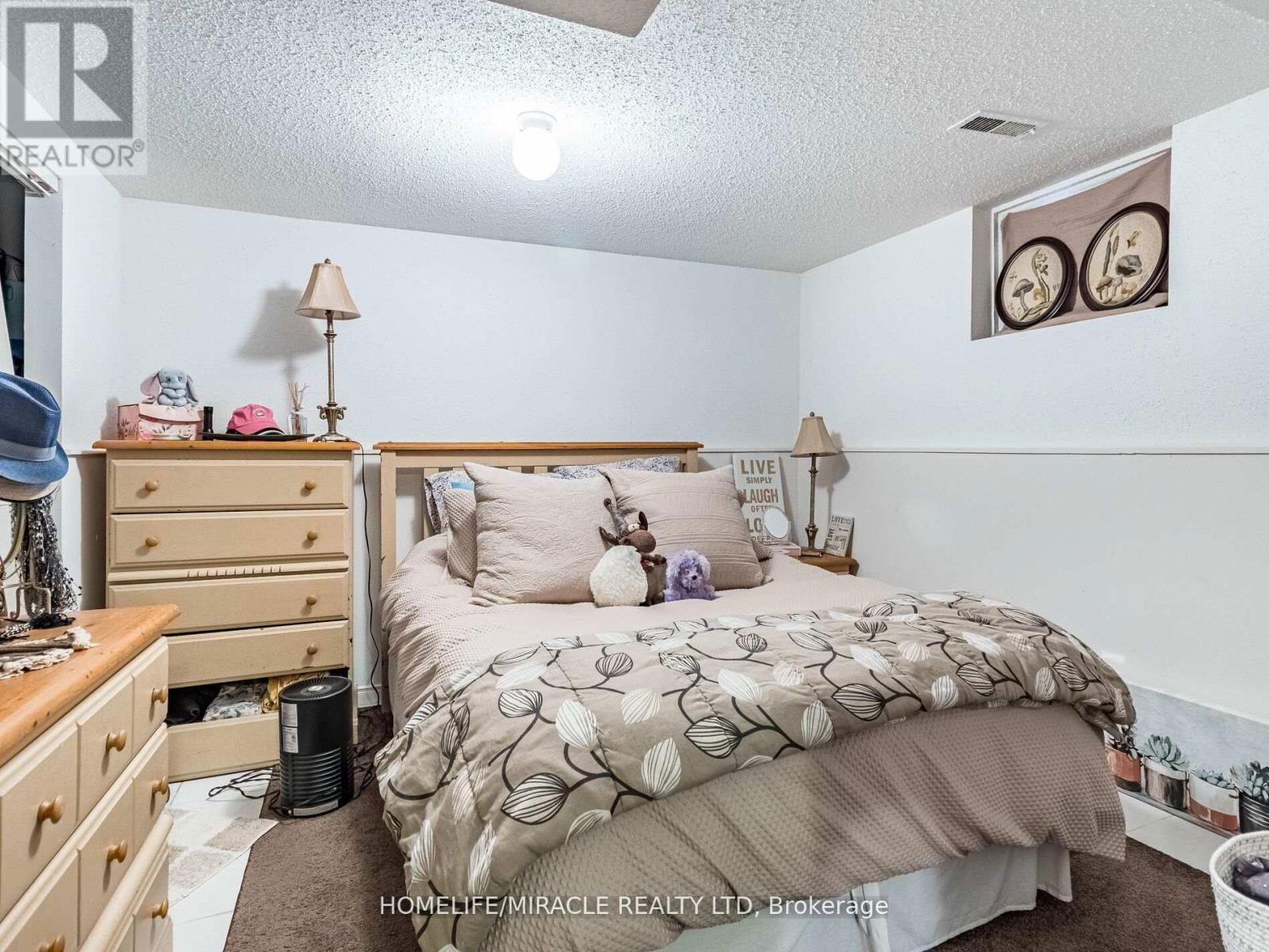 2868 WINDJAMMER ROAD Image 45