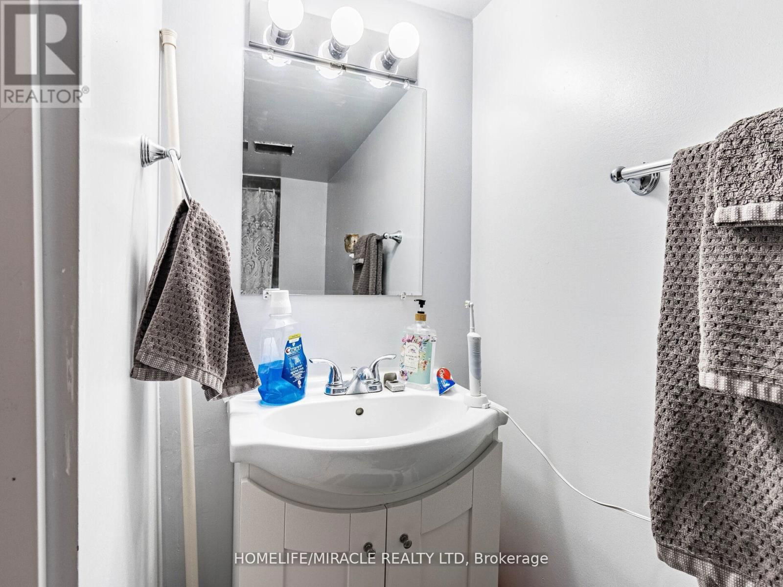 2868 WINDJAMMER ROAD Image 48