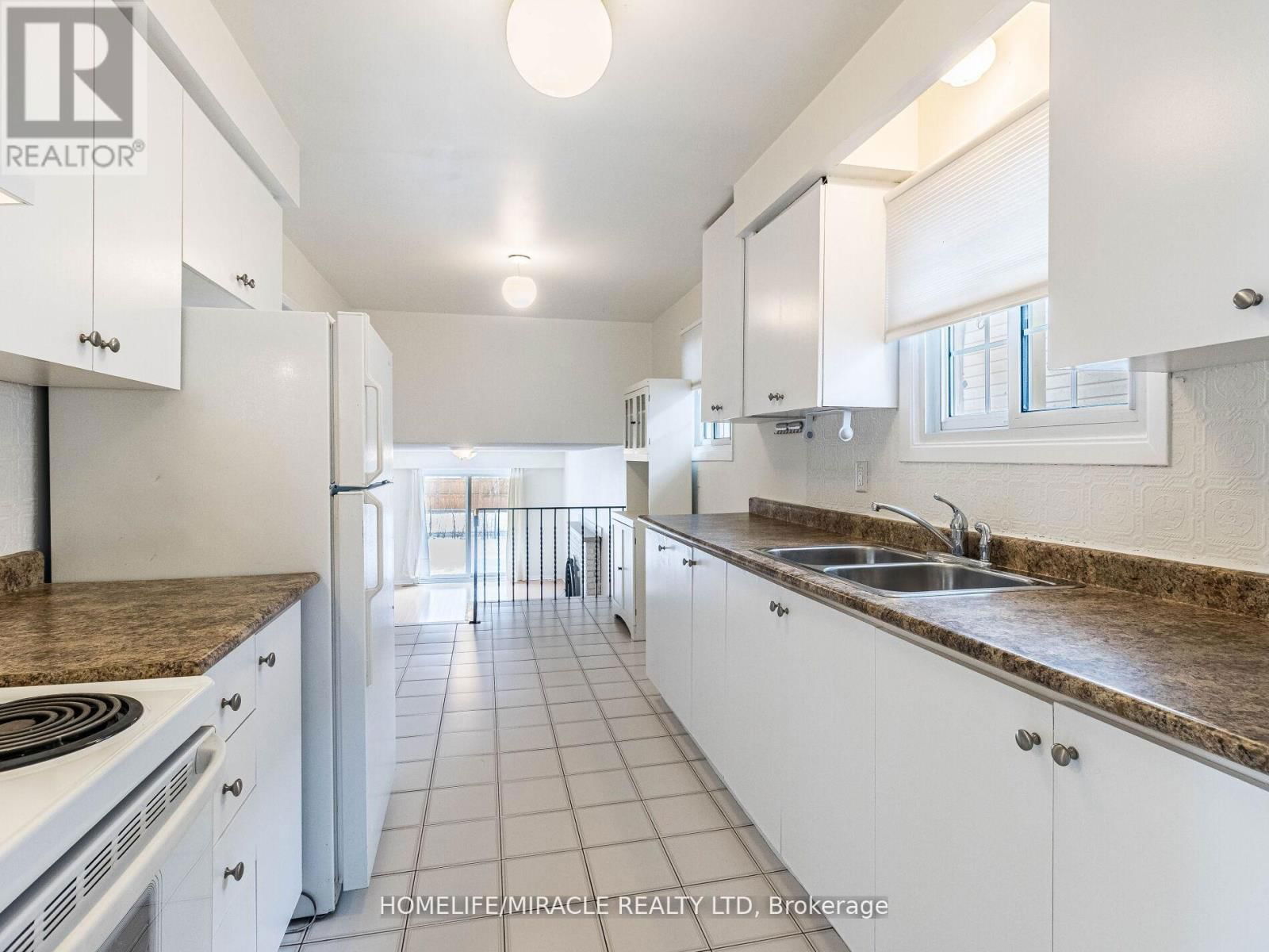 2868 WINDJAMMER ROAD Image 9