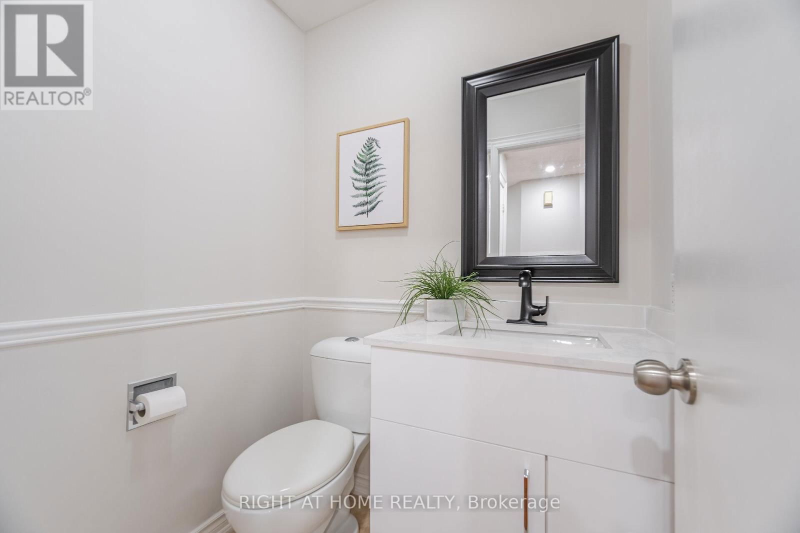 98 - 3600 COLONIAL DRIVE Image 17