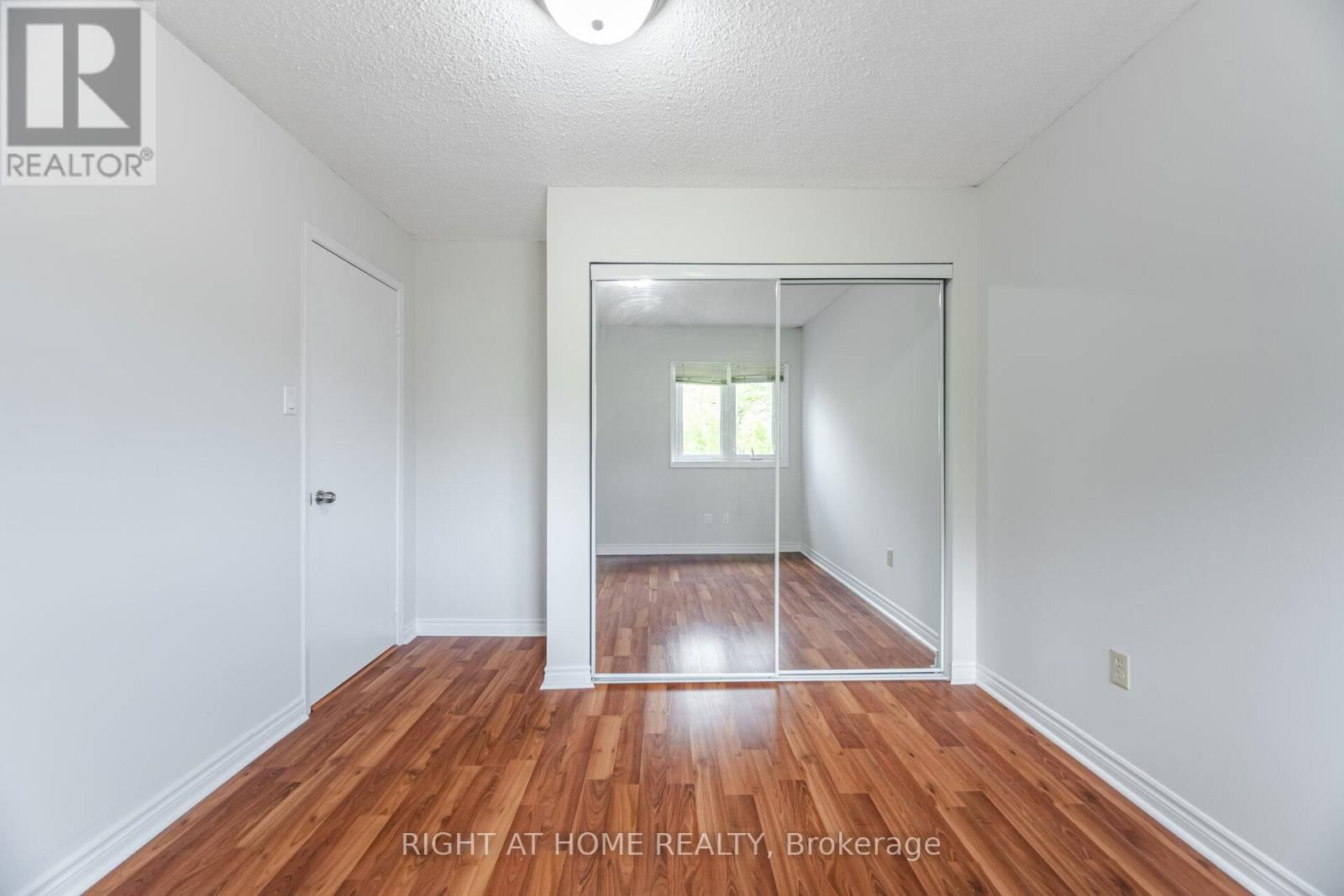 98 - 3600 COLONIAL DRIVE Image 30