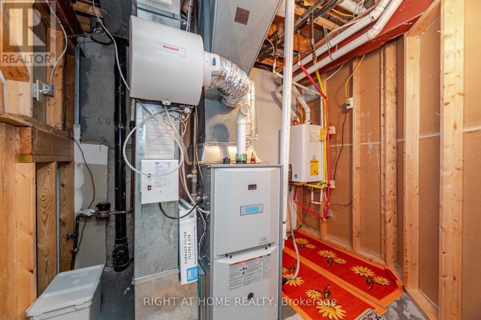 98 - 3600 COLONIAL DRIVE Image 39