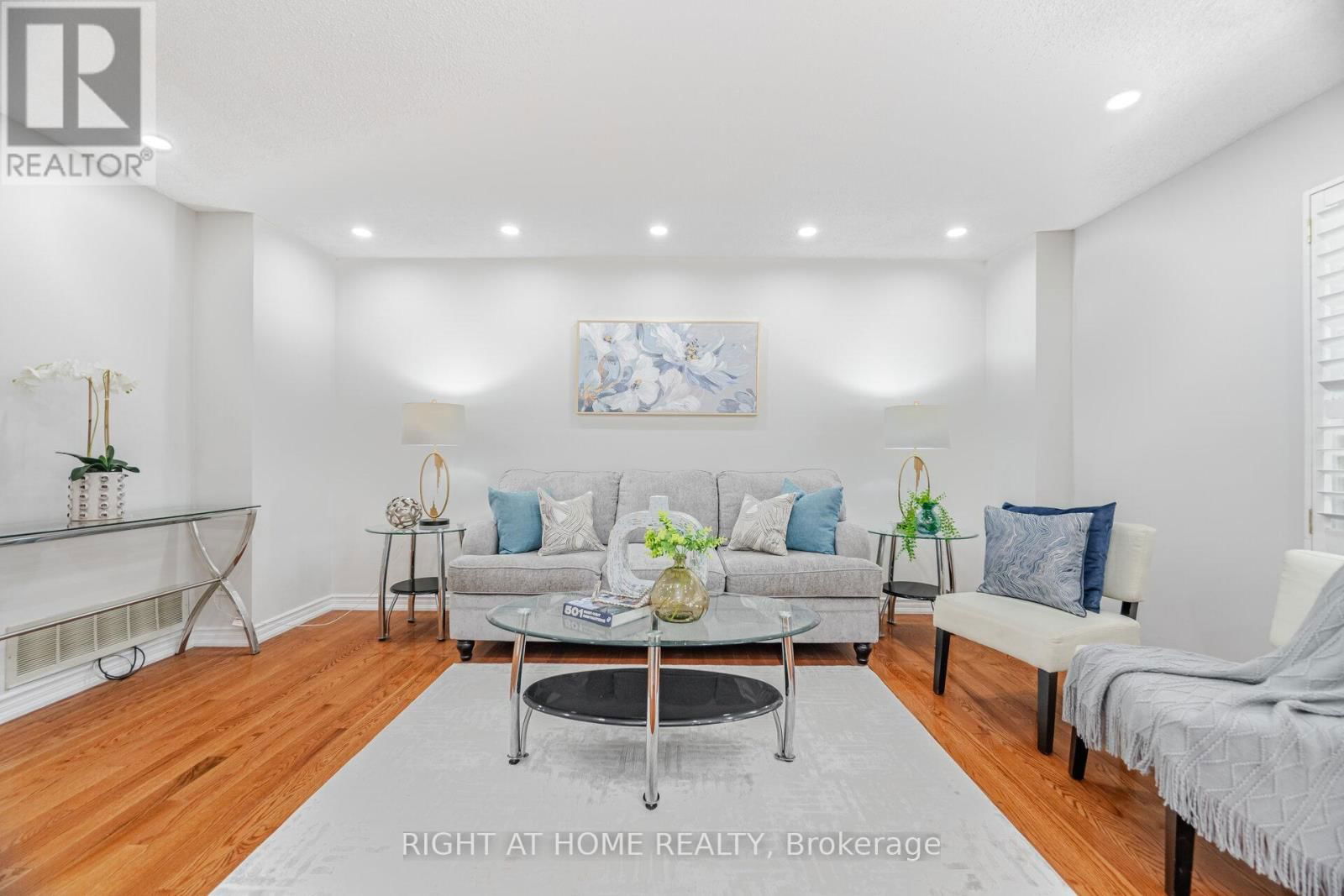 98 - 3600 COLONIAL DRIVE Image 6