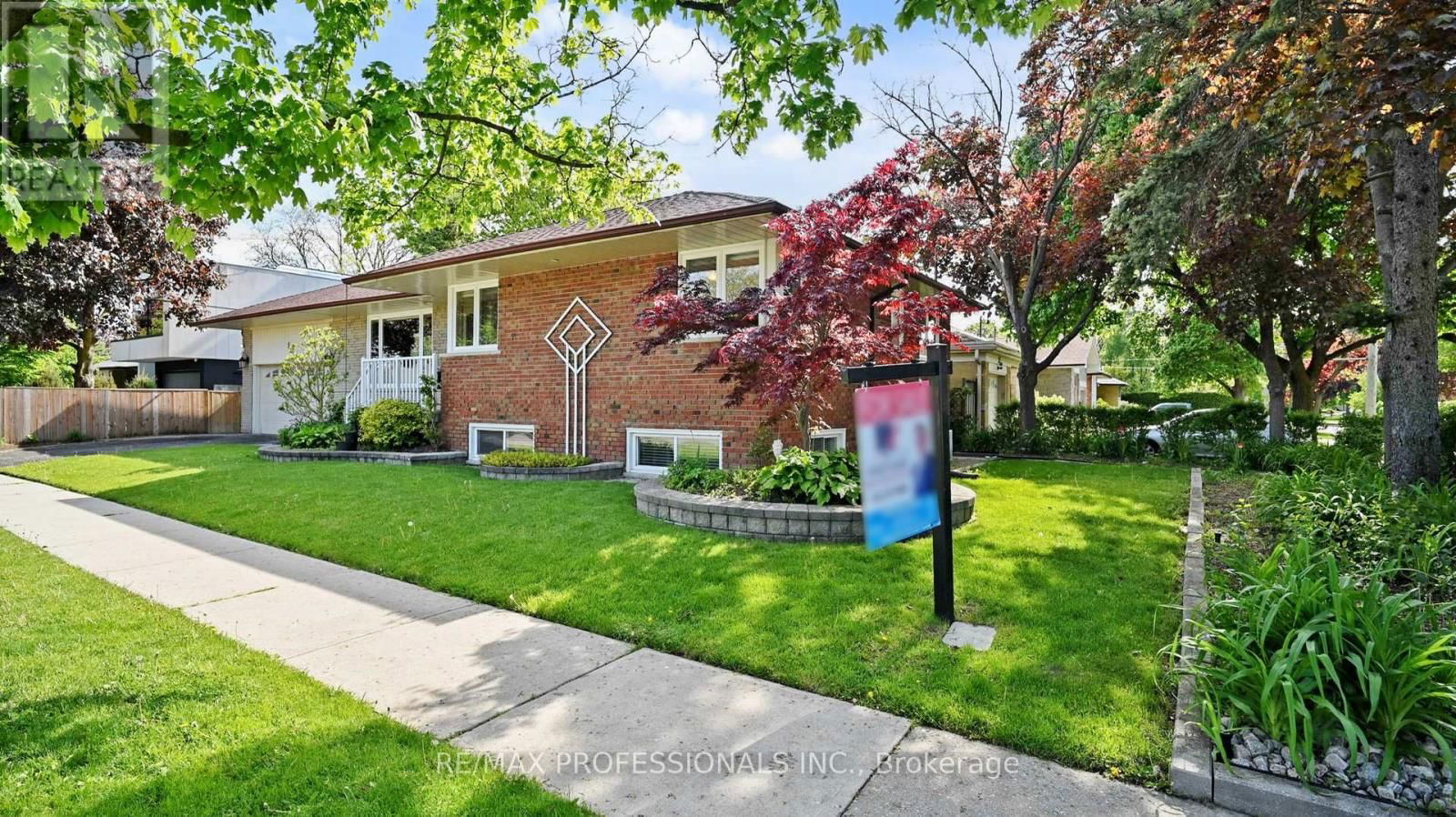 2 WOODPARK ROAD Image 2