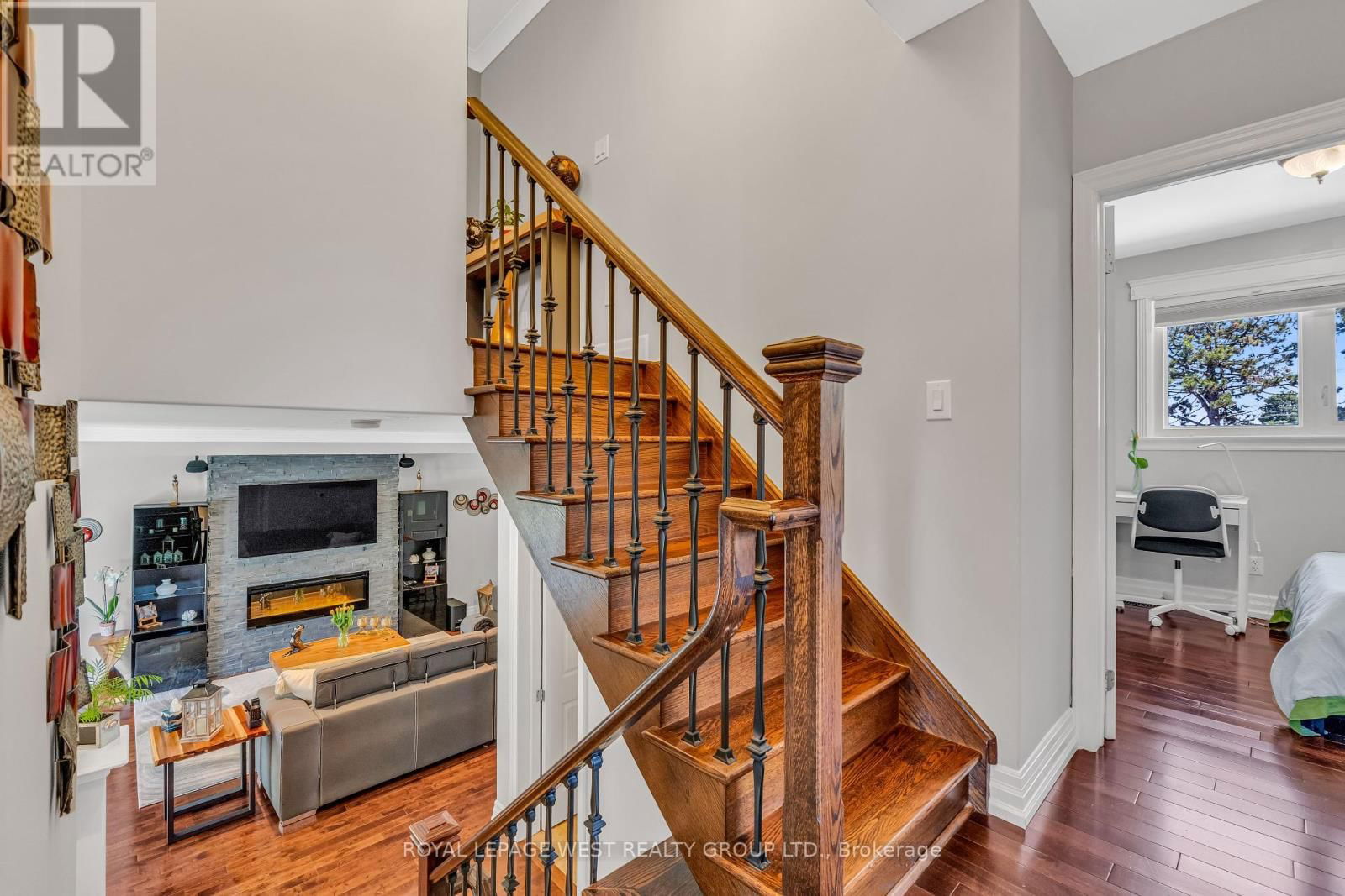 1321 CANFORD CRESCENT Image 14
