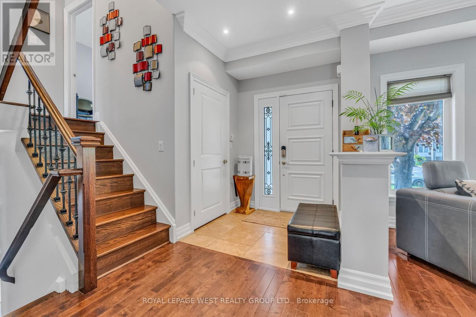 1321 CANFORD CRESCENT Image 2