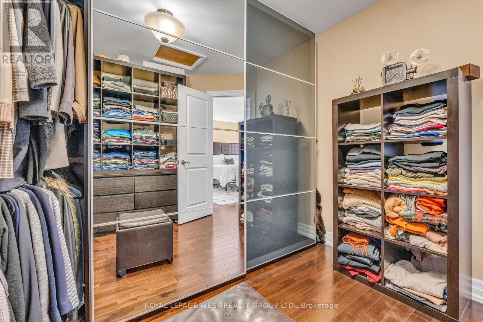 1321 CANFORD CRESCENT Image 23