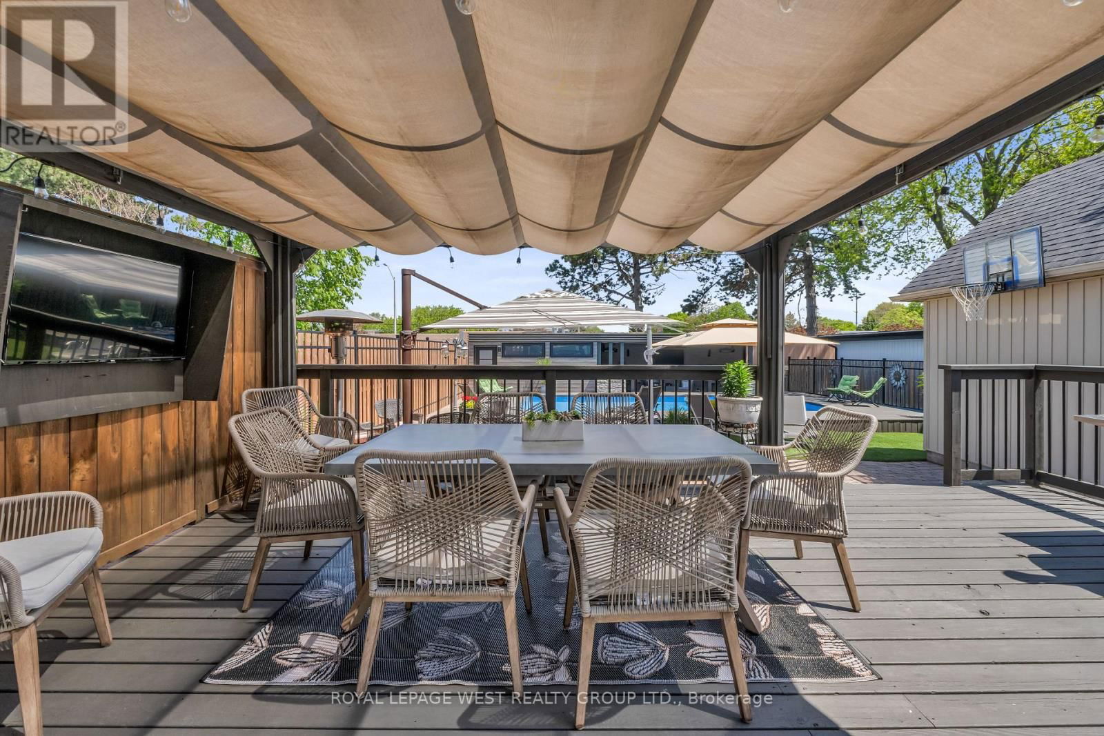1321 CANFORD CRESCENT Image 32