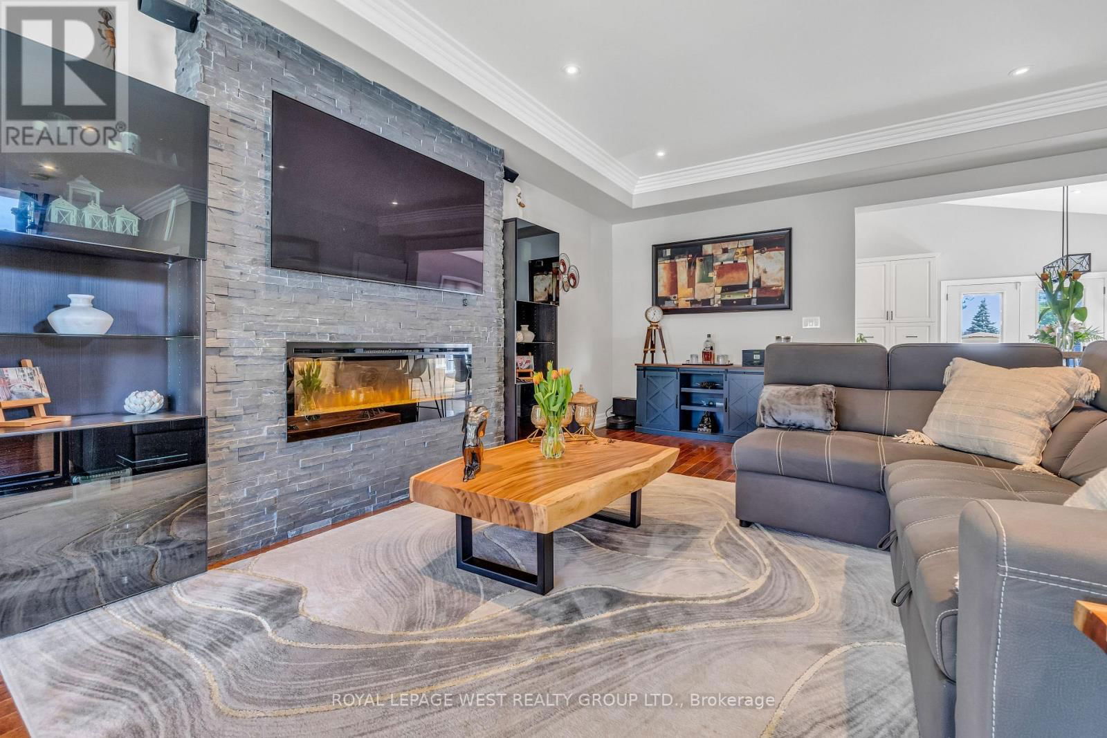 1321 CANFORD CRESCENT Image 6