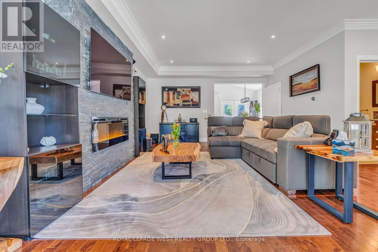 1321 CANFORD CRESCENT Image 7