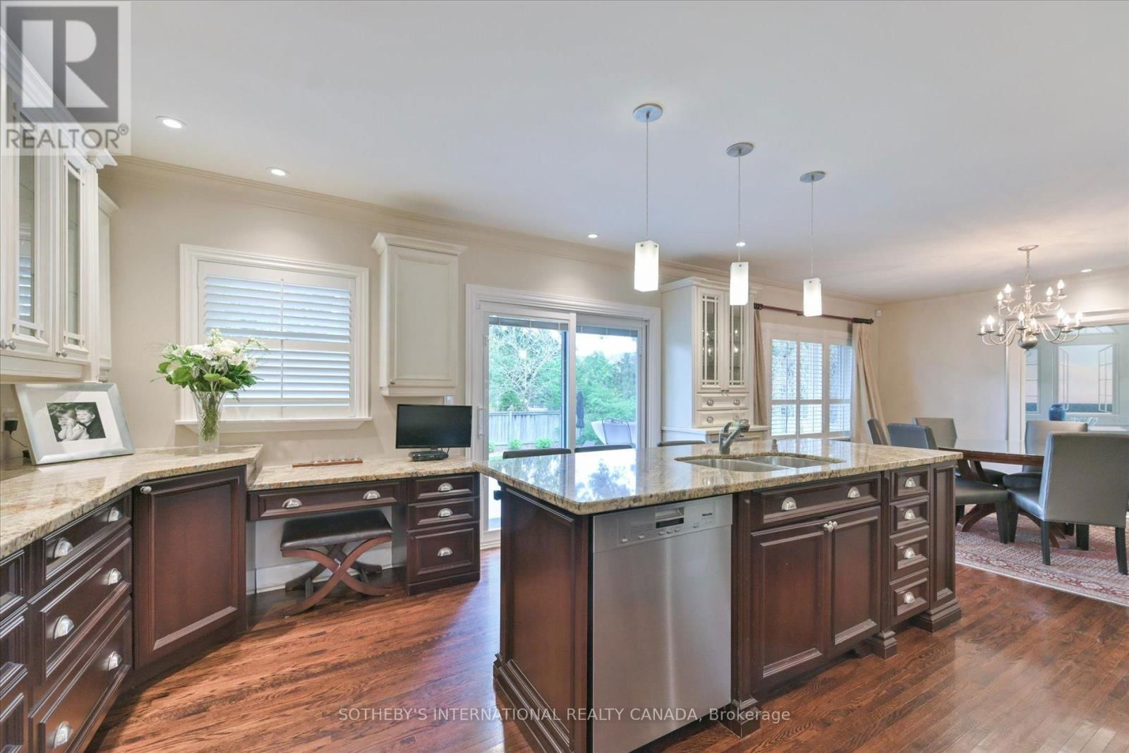 45 BROMLEY CRESCENT Image 12