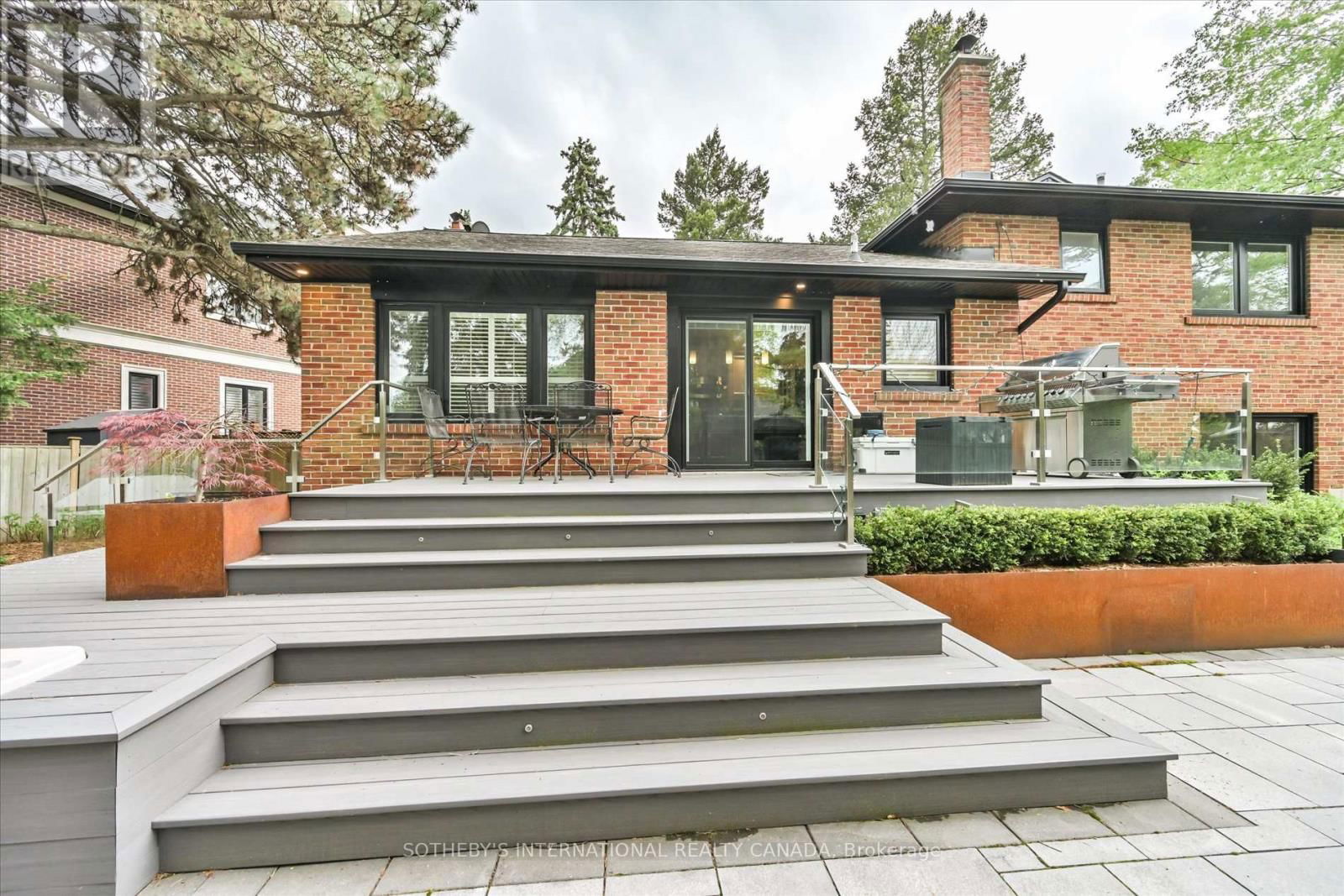 45 BROMLEY CRESCENT Image 32