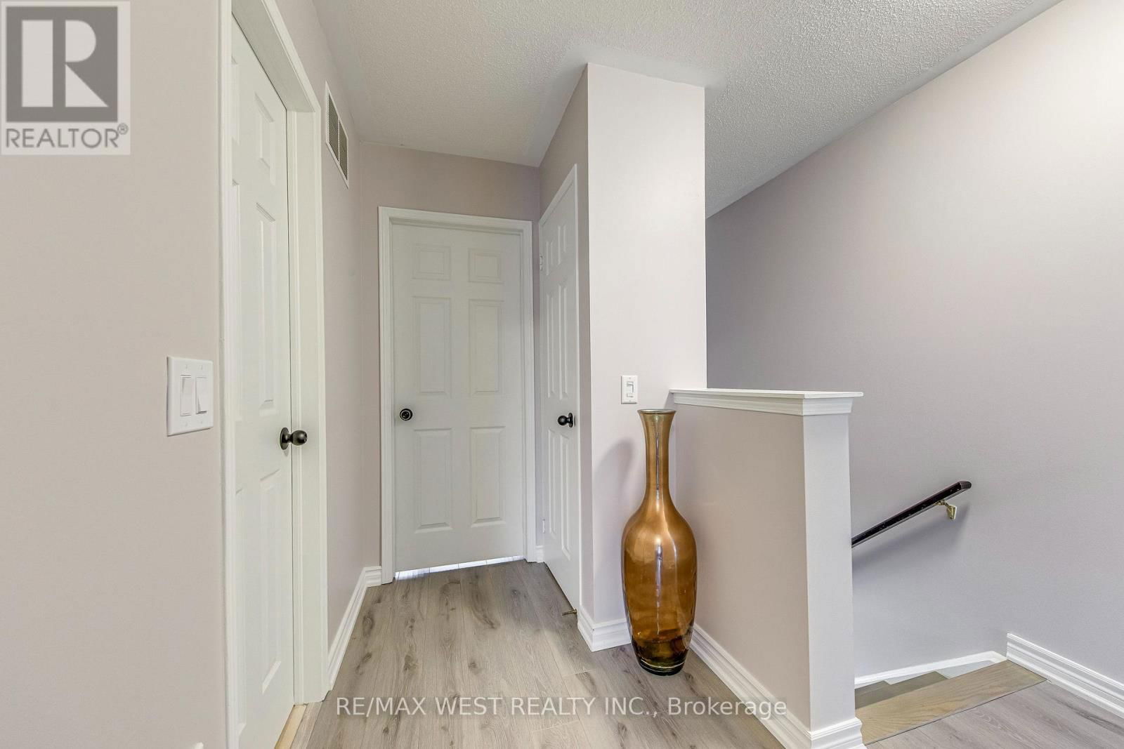 122 - 50 STRATHAVEN DRIVE Image 15