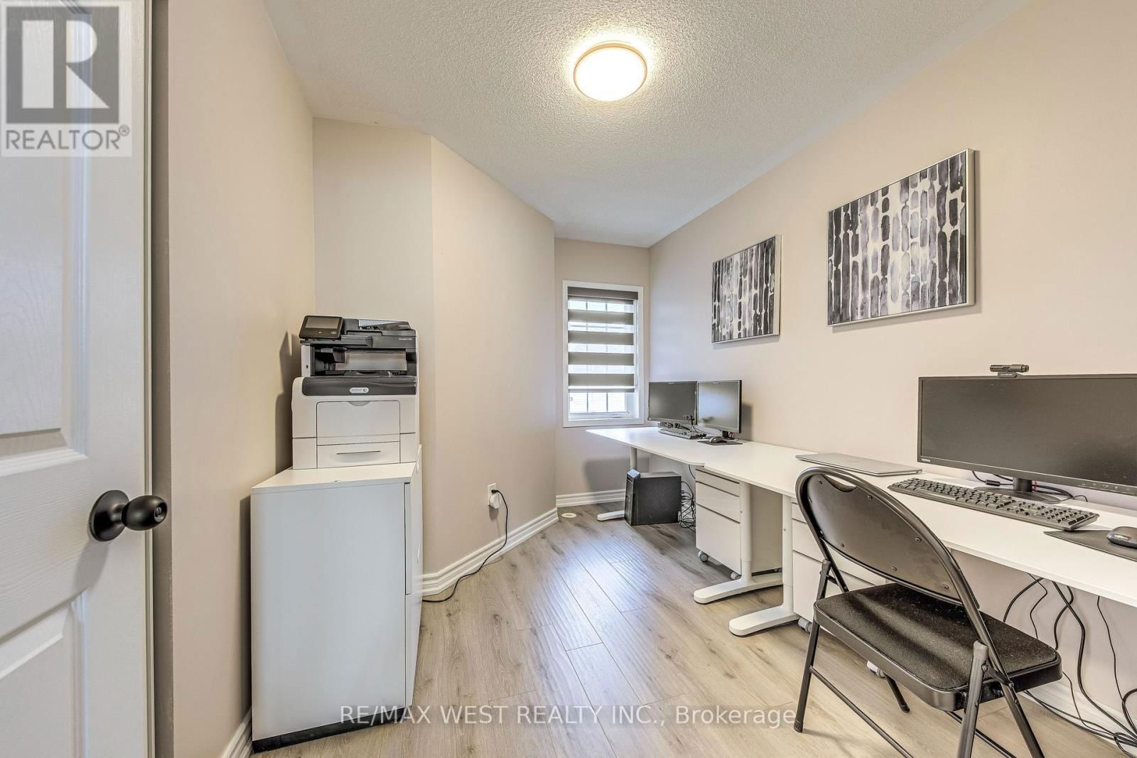 122 - 50 STRATHAVEN DRIVE Image 23