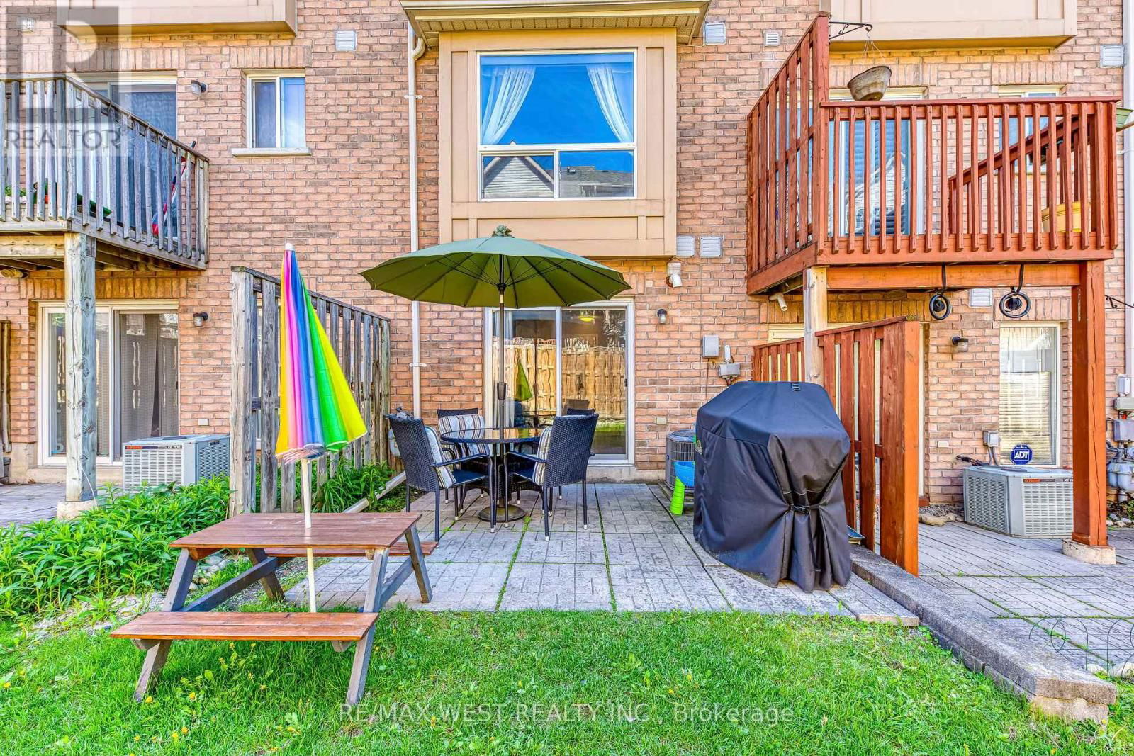 122 - 50 STRATHAVEN DRIVE Image 32
