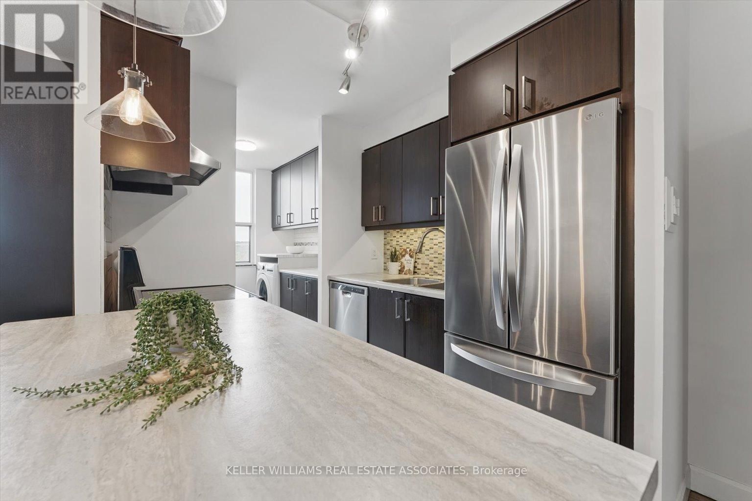 709 - 966 INVERHOUSE DRIVE Image 10