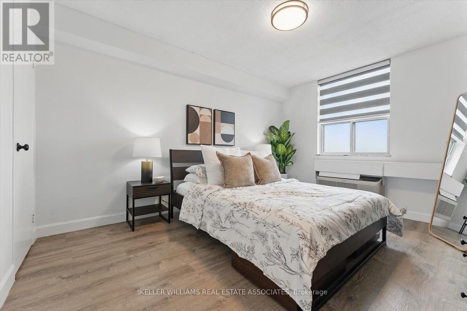 709 - 966 INVERHOUSE DRIVE Image 17