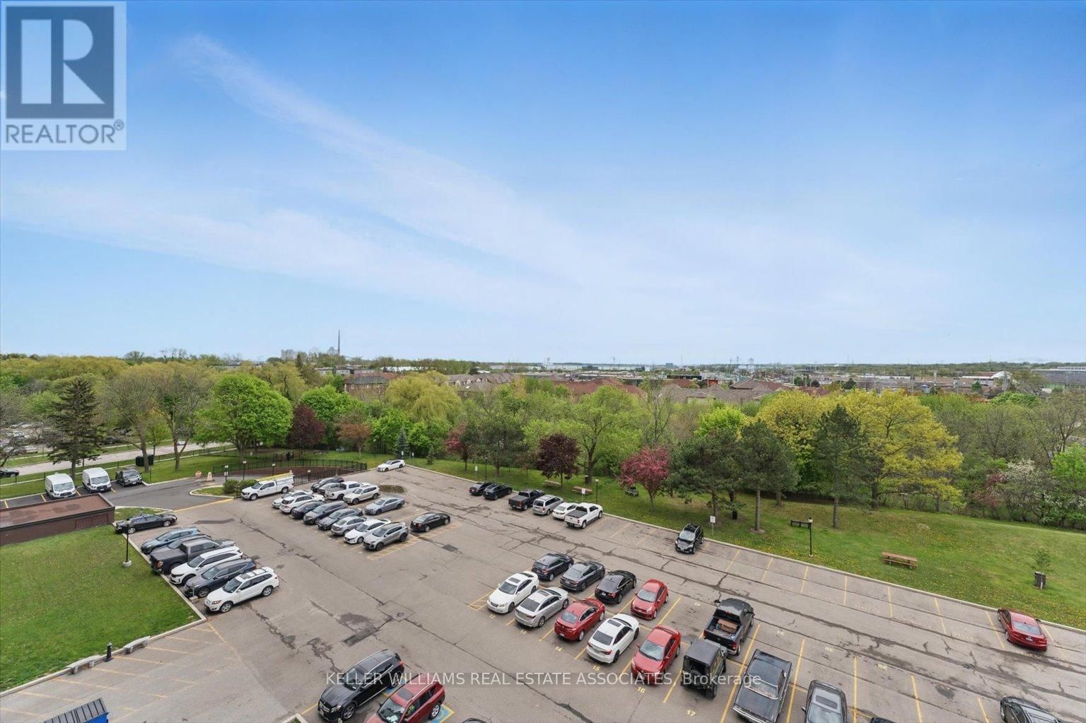 709 - 966 INVERHOUSE DRIVE Image 24