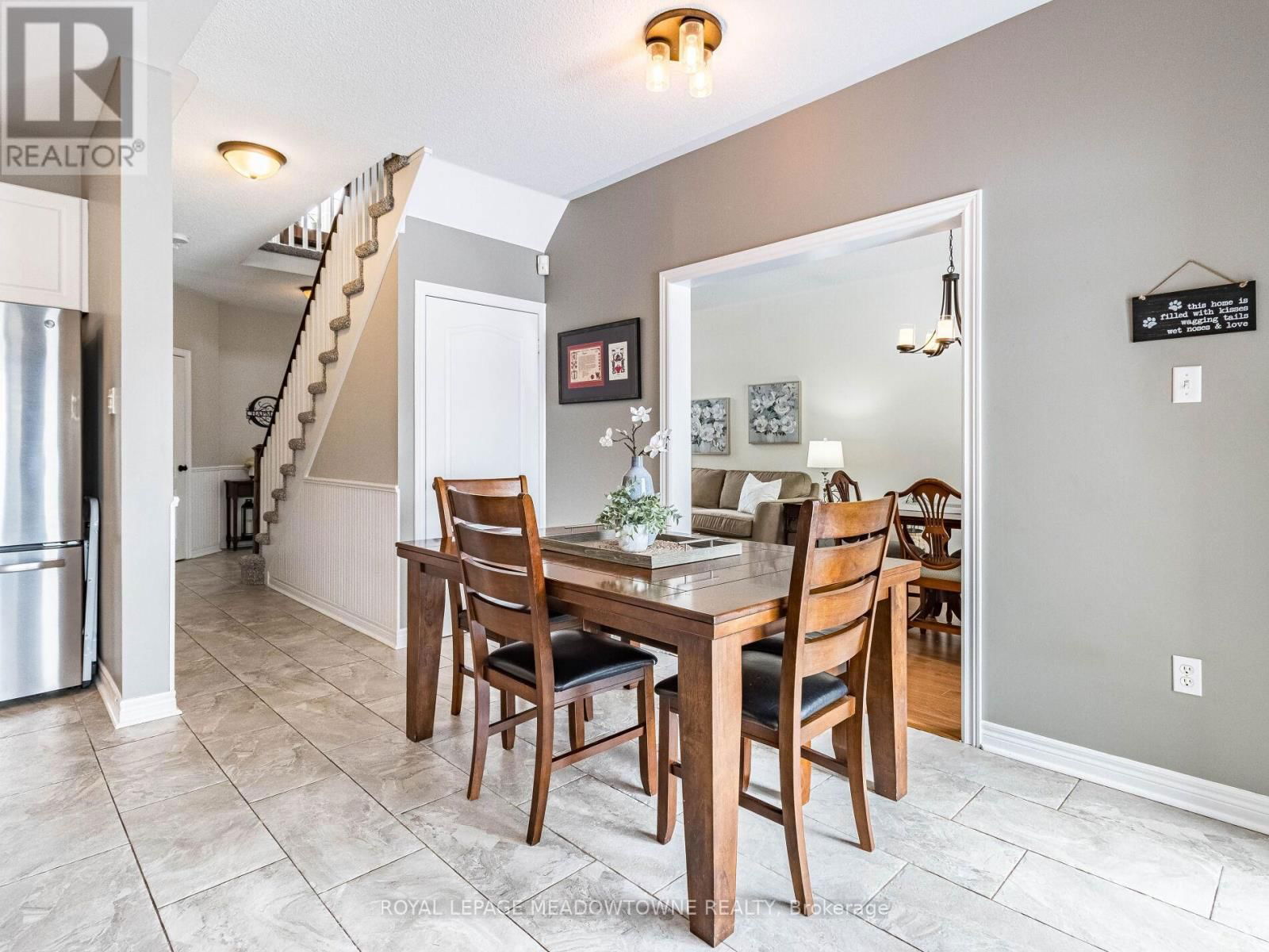 51 ROBERTSON DAVIES DRIVE Image 12