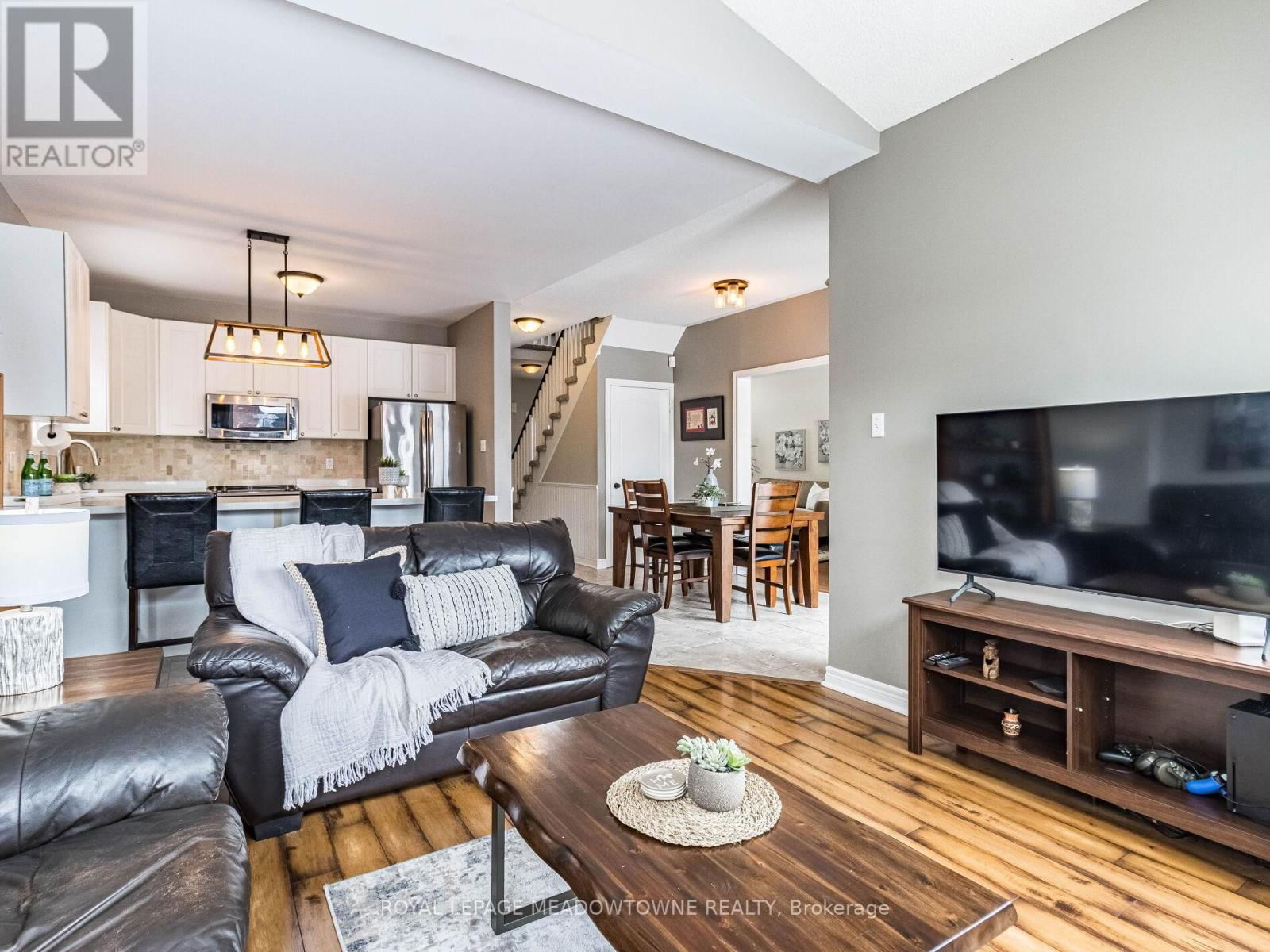 51 ROBERTSON DAVIES DRIVE Image 15