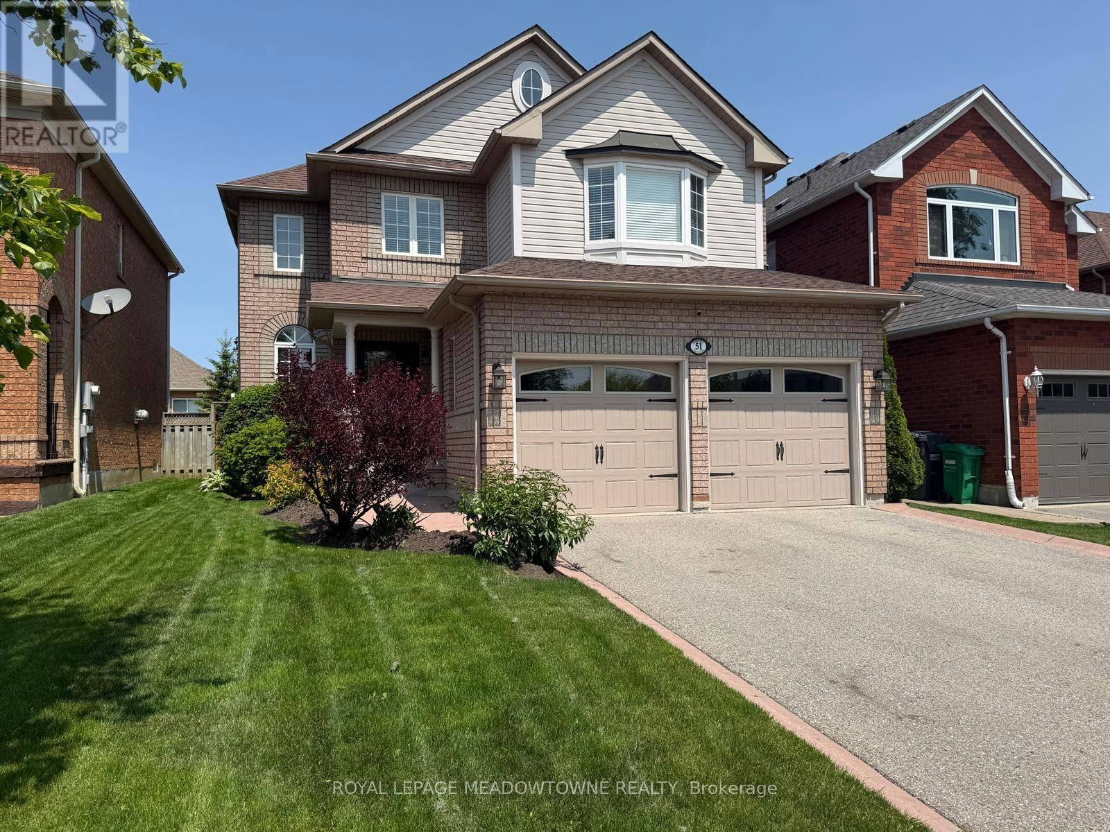 51 ROBERTSON DAVIES DRIVE Image 2