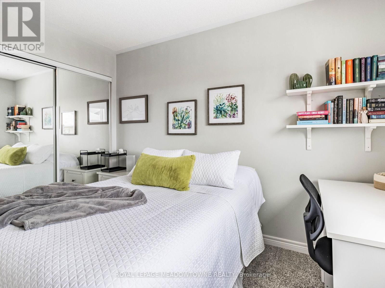 51 ROBERTSON DAVIES DRIVE Image 31