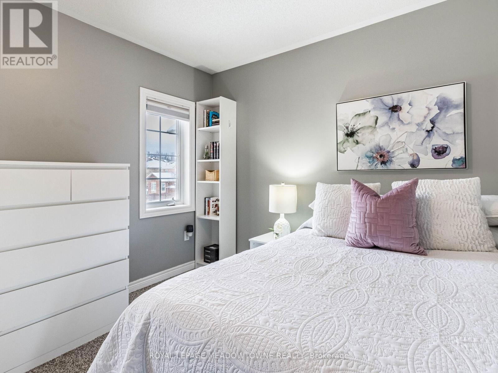 51 ROBERTSON DAVIES DRIVE Image 37