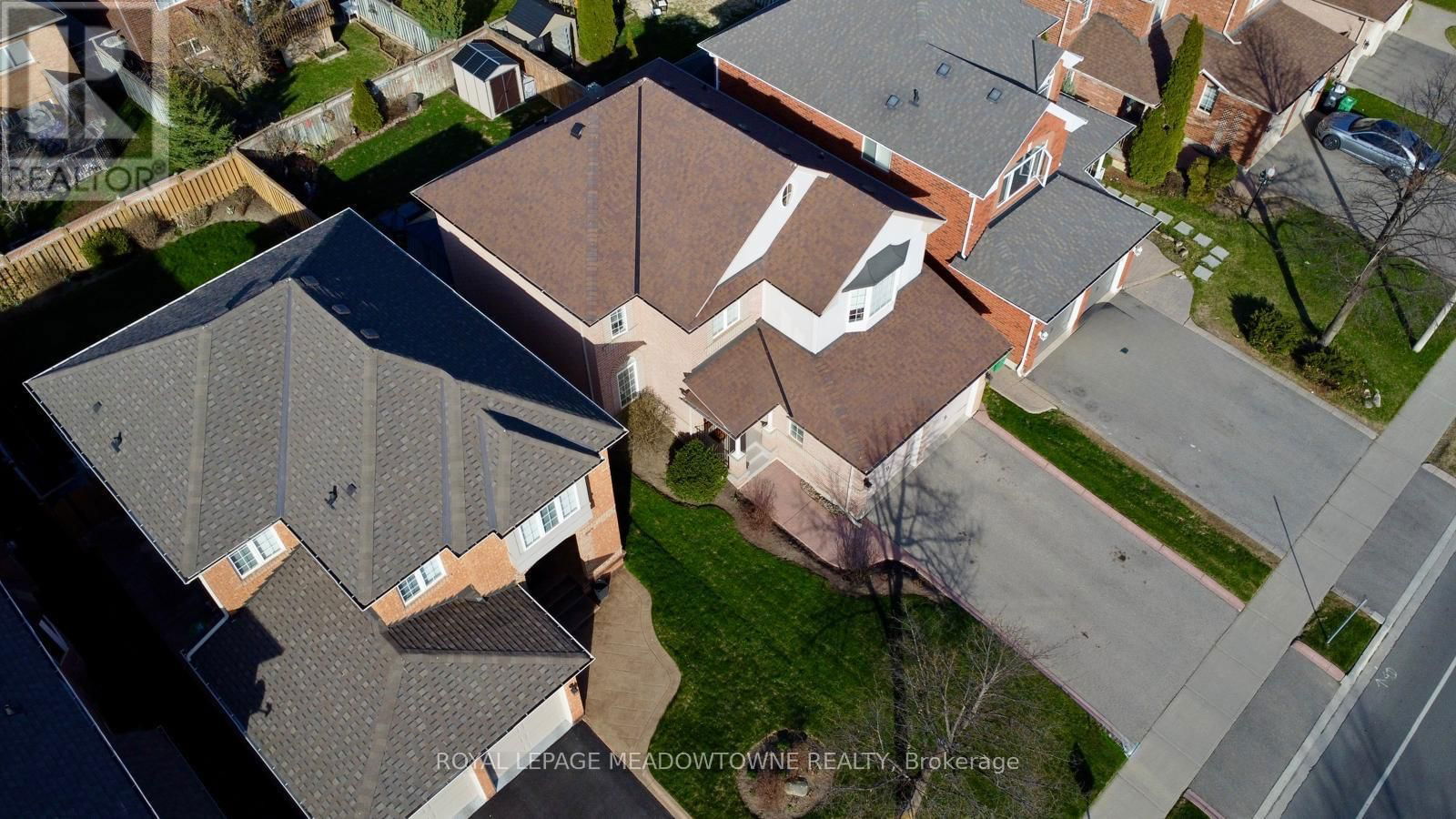 51 ROBERTSON DAVIES DRIVE Image 4