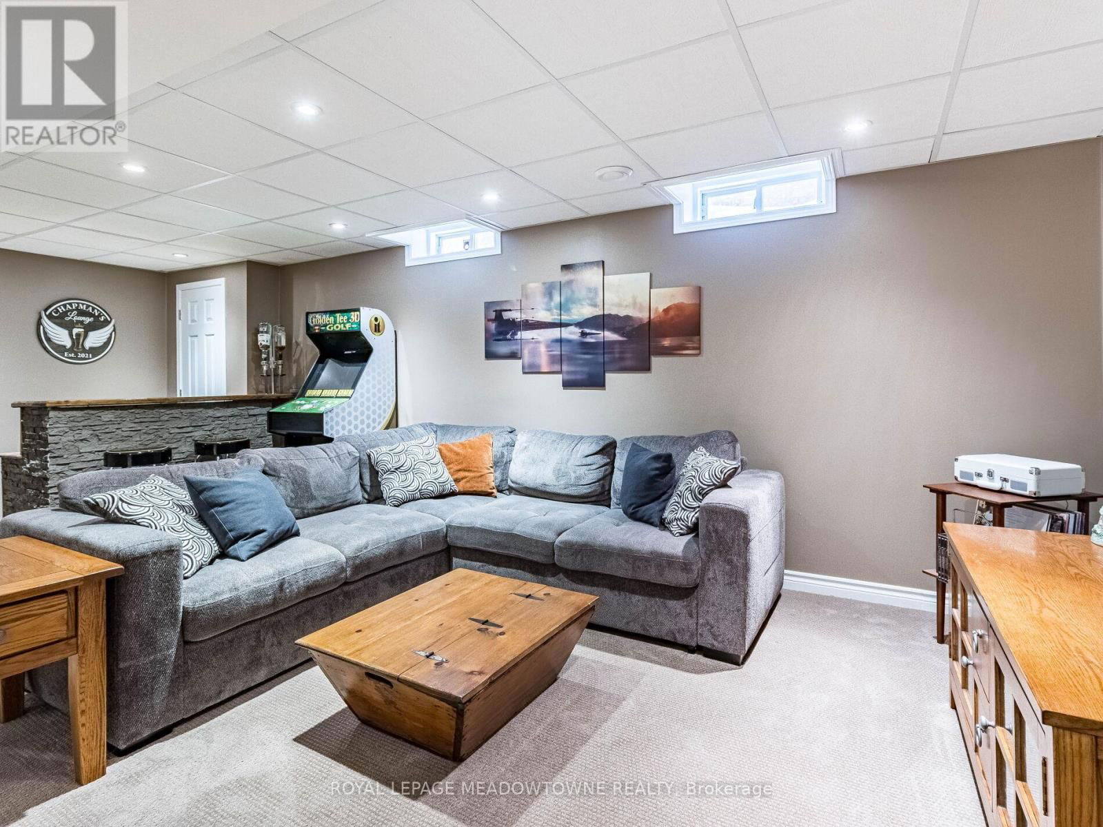 51 ROBERTSON DAVIES DRIVE Image 45