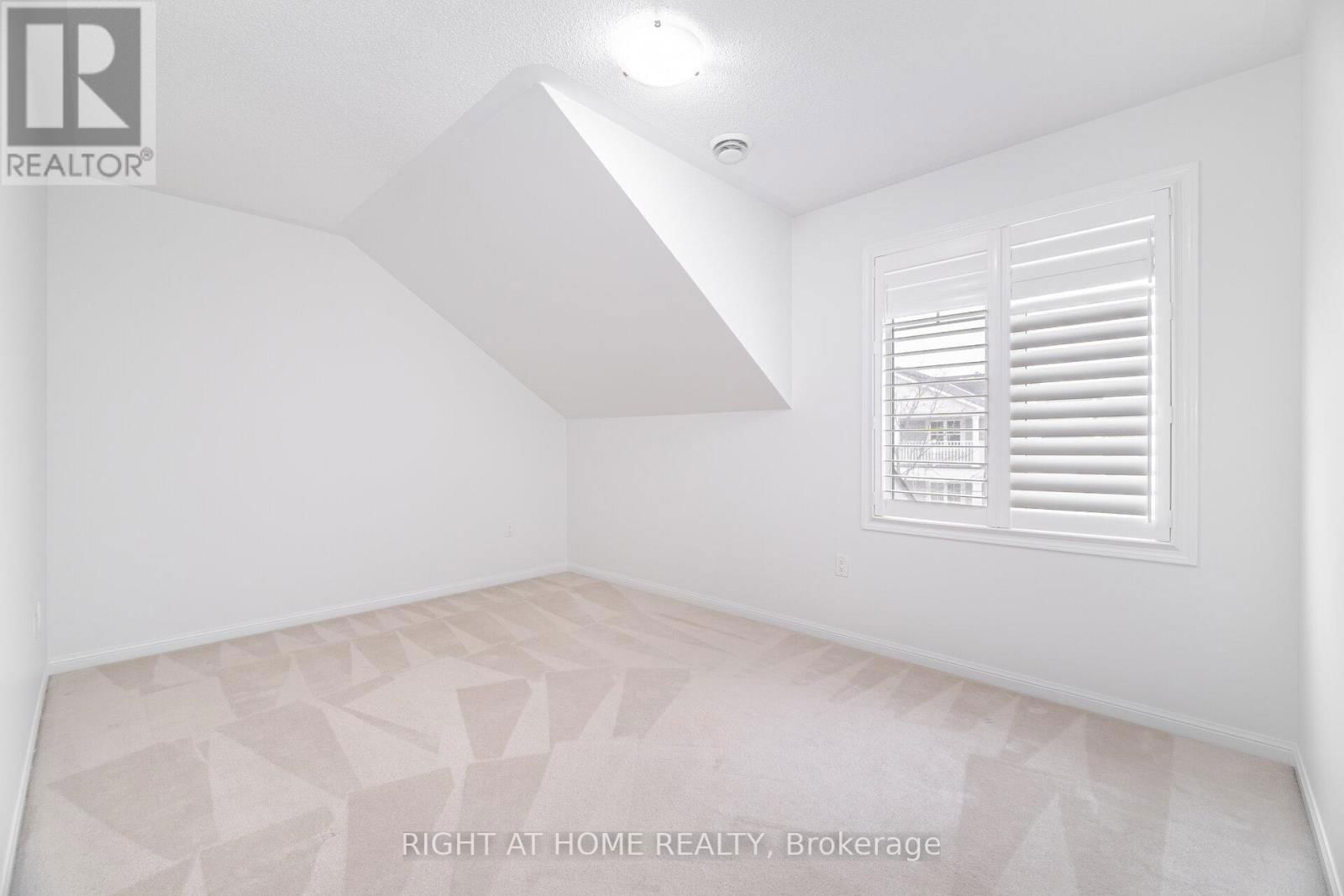 820 RAYNER COURT Image 24