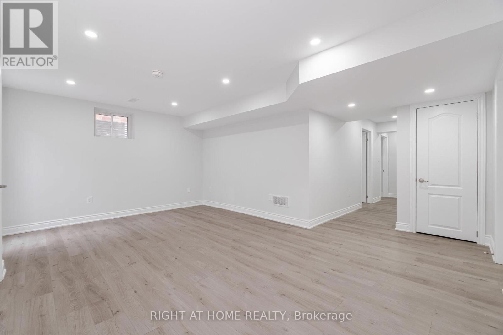 820 RAYNER COURT Image 29