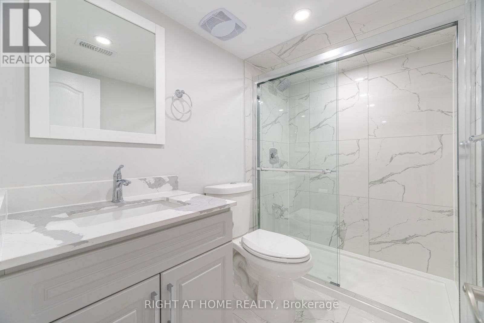 820 RAYNER COURT Image 33