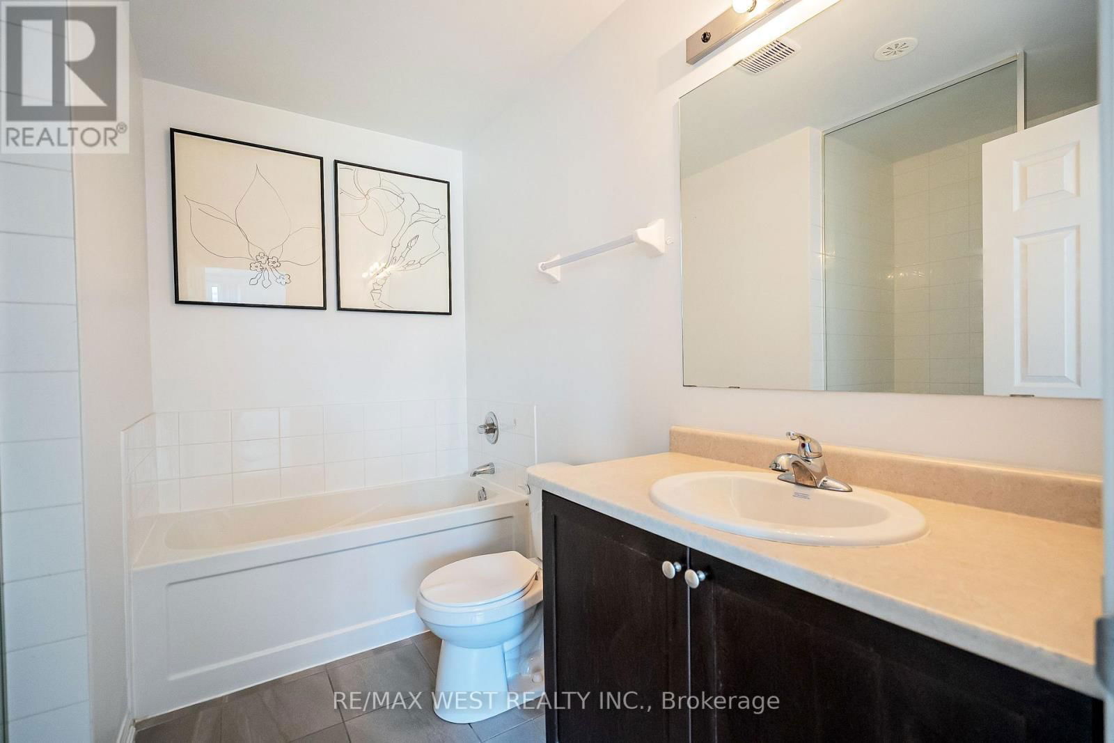 41 - 250 SUNNY MEADOW BOULEVARD Image 15