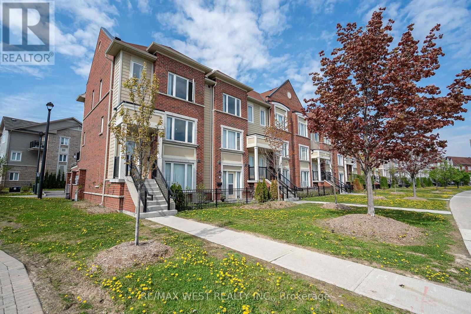 41 - 250 SUNNY MEADOW BOULEVARD Image 2