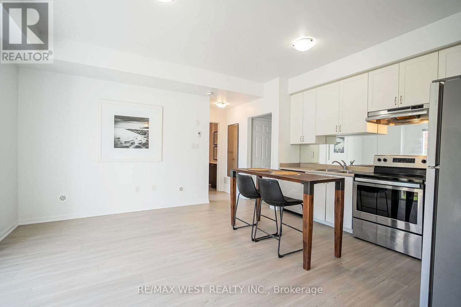 41 - 250 SUNNY MEADOW BOULEVARD Image 7