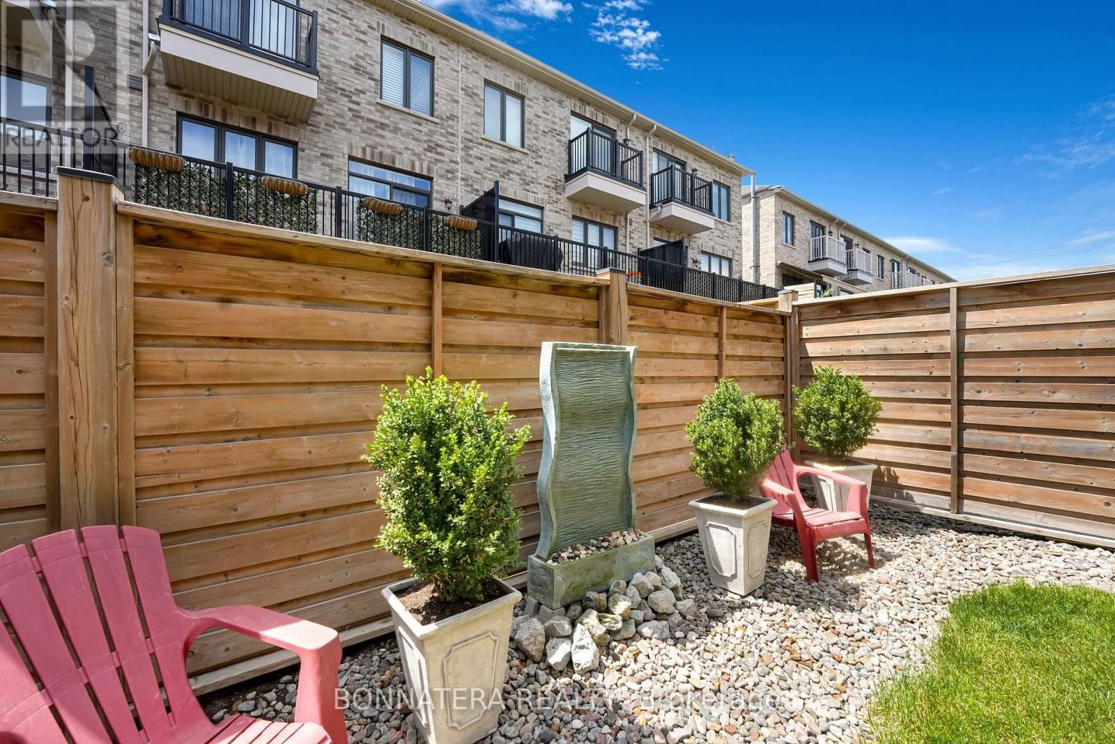 103 - 10 AUGUSTUS TERRACE Image 38