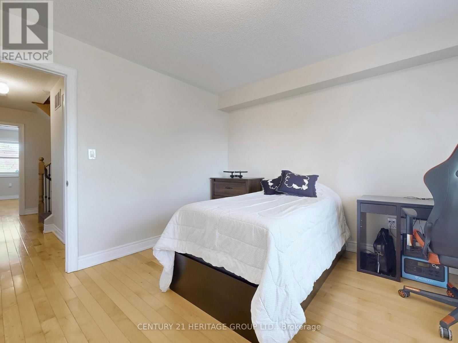 127 MILL ROAD Image 25